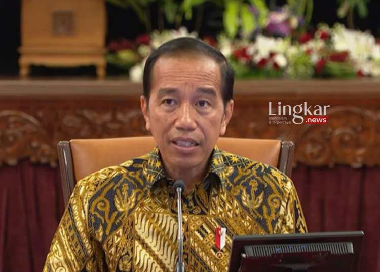 Resmi, Presiden Jokowi Cabut Kebijakan PPKM di Indonesia