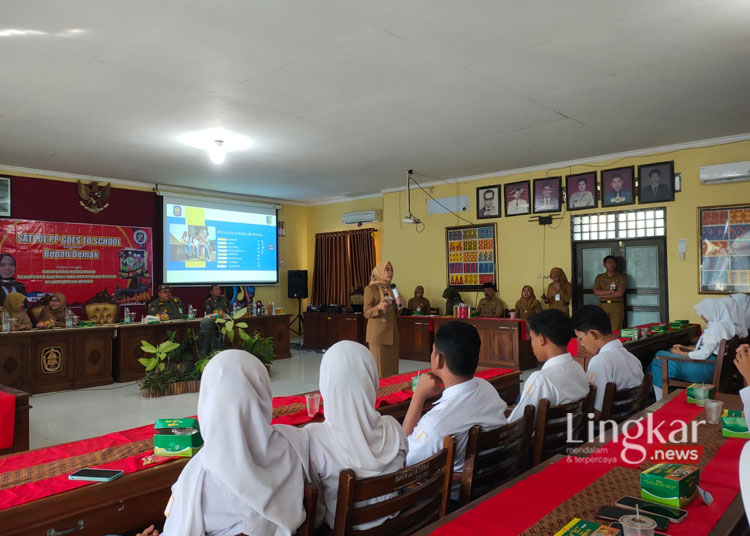 Satpol PP Goes to School, Pelajar SMA N 2 Demak Diajak Tekan Kenakalan Remaja